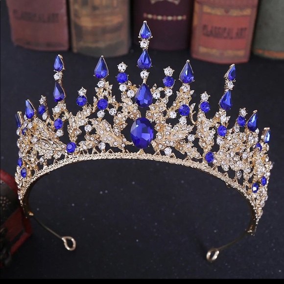 Tiaras - Picture 3 of 7